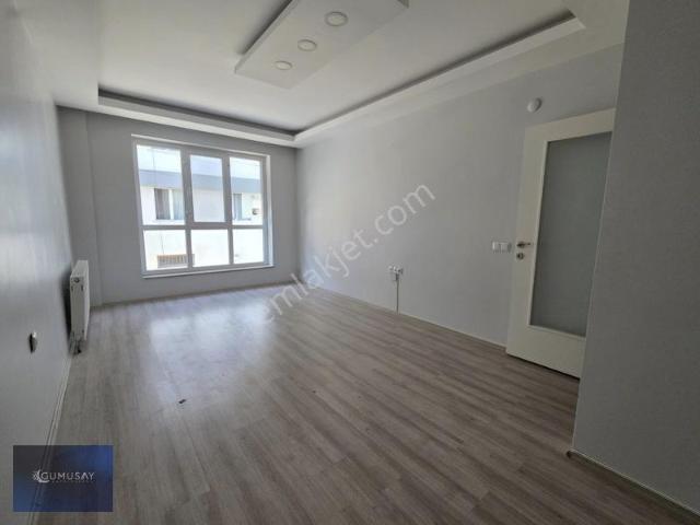 Gümüşay'dan Kumlubel'de Esenli Caddesi Yakını Satılık 2+1 Daire