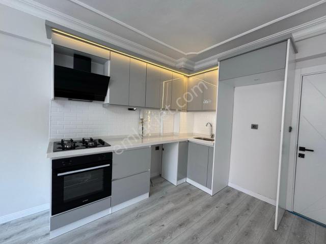 Gümüş'den Akçayda Ön Cephe Arakat İçi Full Yapılı Denize 300m 3+1 Daire!