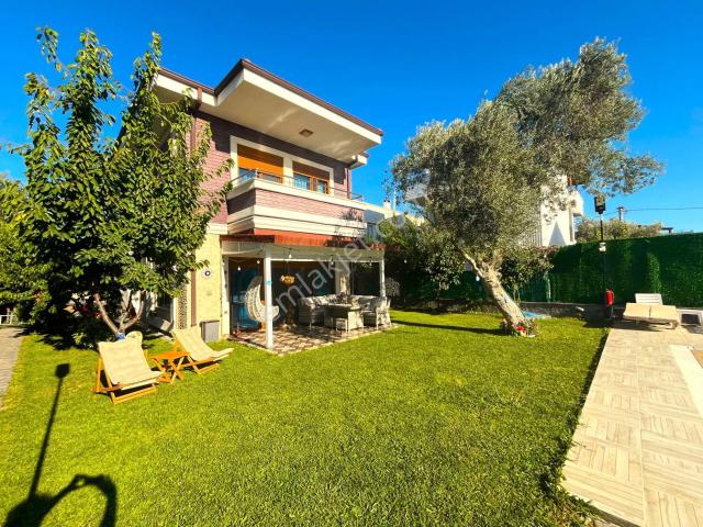Gümüşden Akçayda Doğa İle İç İçe Yüzme Havuzlu Full Eşyalı Ultra Lux 3+1 Villa
