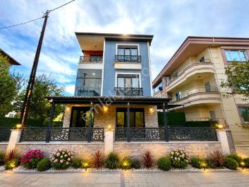 Gümüşden Akçayda Emsalsiz Fiyata Kazdağlarının Kalbinde Muhteşem 4+1 Villa