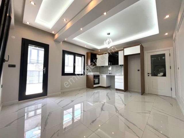 ▀gümüş'den Akçay'da Yep Yeni Projede Denize 50m Ultra Lux 2+1 Daire