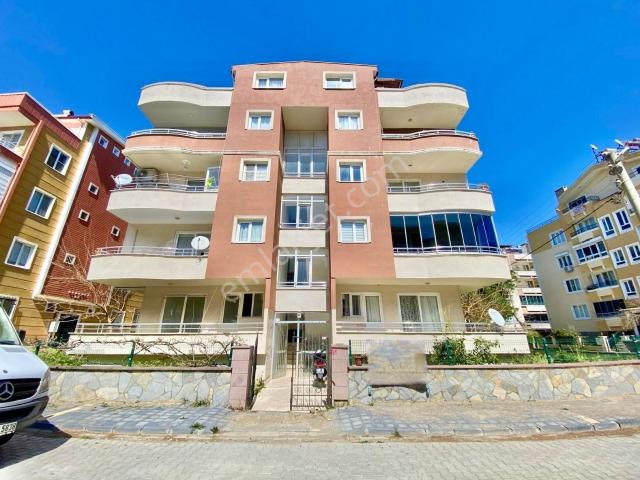 Gümüş'den Akçay'da Arakat Öncephe Çift Balkonlu Fırsat 3+1 Daire