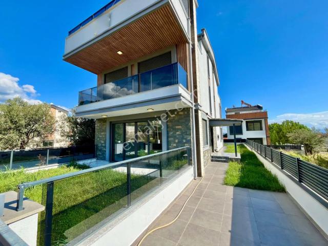 Gümüş'den Gürede Deniz Manzaralı Ultra Lux Şahane 3+1 Satılık Villa!