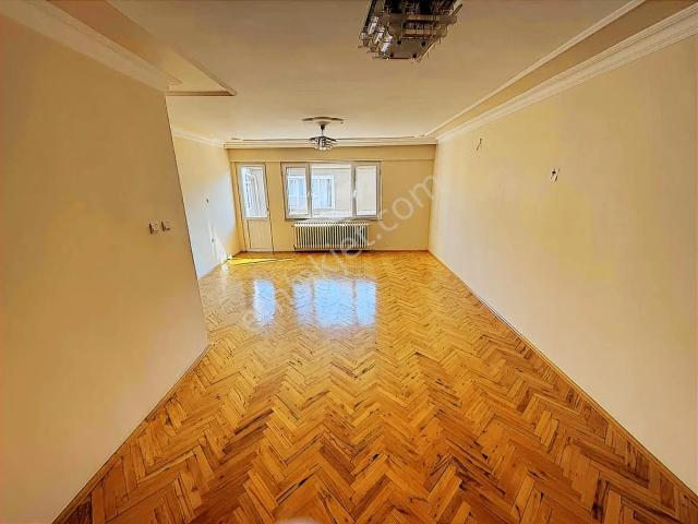 Gümüş Grouptan Şehir Merkezinde Sitede Kiralık 3+1 Daire