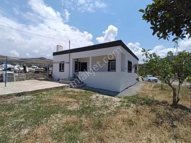 Gümüşlük Merkezde Kiralık Tam Müstakil 3+1 Villa