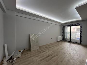 Gümüşpala'da Sağlık Ocağı Yakını Doğalgazlı 1+1 Kiralık Daire