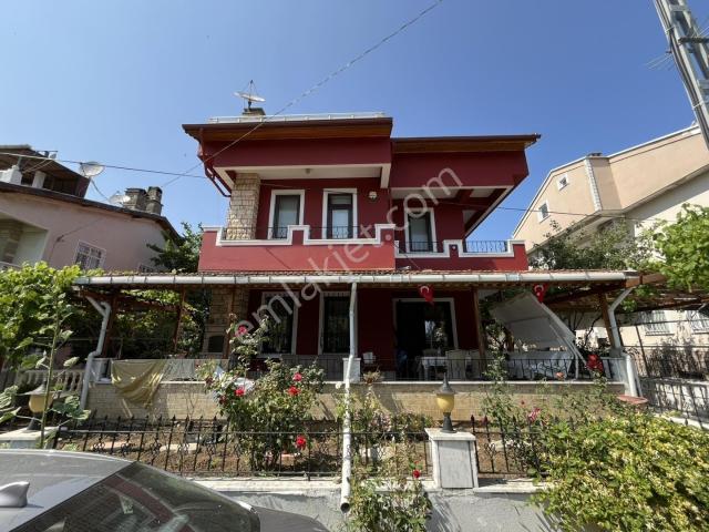 Gümüşyaka Villakent Sitesinde Satılık Full Eşyalı Triplex Villa