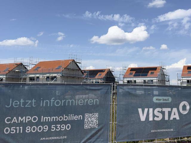 GÜMMER Neubau: Wärmepumpe, PV Anlage, Smarthome, Bad + Gäste WC m. Fenster, Garage, Terrasse+Garten