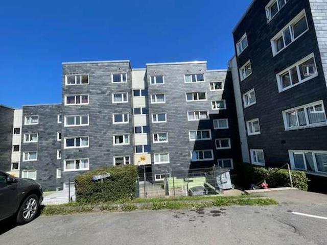 Gummersbach OT Bernberg, voll möblierte 4 ZKB ETW im EG, ruhig und zentral gelegen