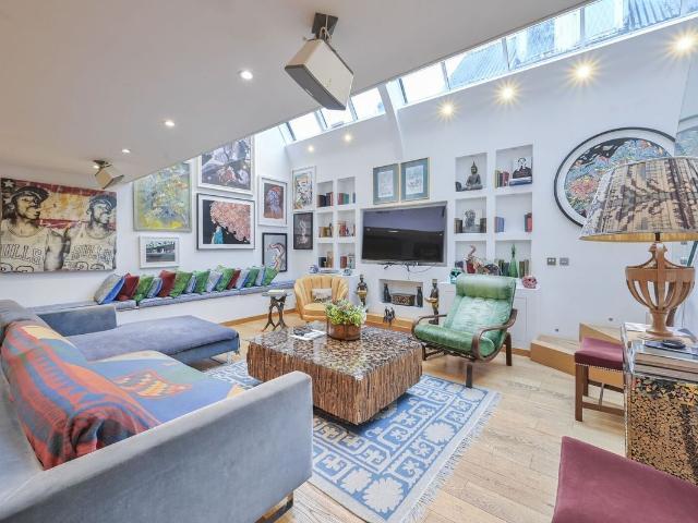 Gunter Grove, Chelsea, London SW10, 3 bed property to rent, £12,740 pcm | PrimeLocation