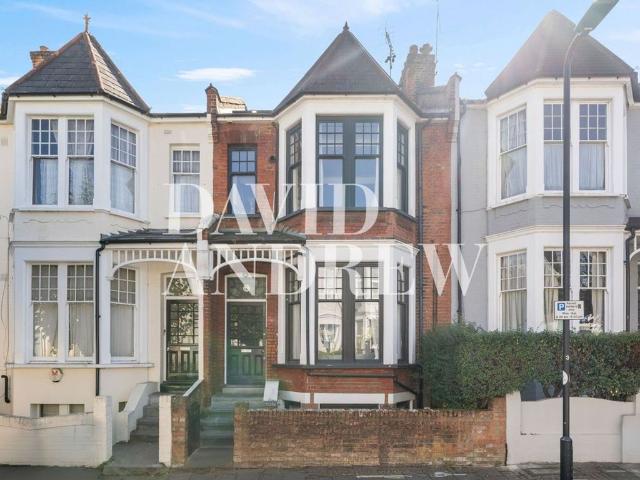 Gunton Road, London E5, 2 bed flat to rent, £2,465 pcm | PrimeLocation
