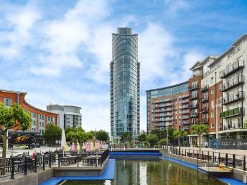 Gunwharf Quays, Portsmouth, PO1 2 bed flat to rent £2,350 pcm £542 pw