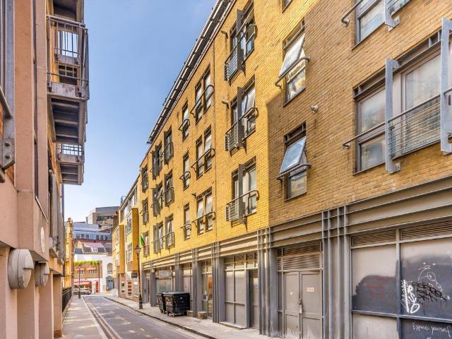 Gun Street, Spitalfields E1, 1 bed flat to rent, £2,600 pcm | PrimeLocation