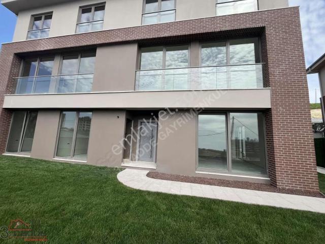 Günbatımı Projesinde B Tipi 3+1 Büyük Tip Geniş Bahçeli Flat
