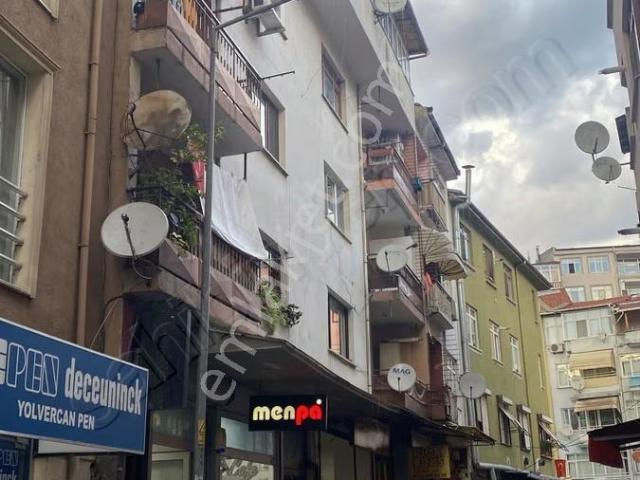 Gündem Gayrimenkul'den İzmit Merkez'de 4+1 Kiralık Çatı Dublex