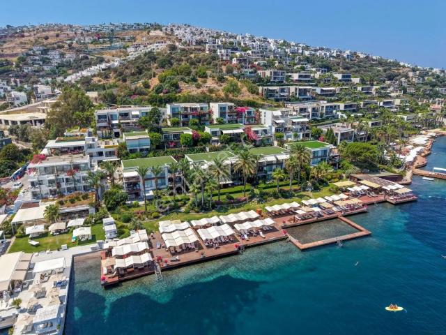 Gündoğan'da Denize Sıfır Casa Costa Sitesinde 3+1 Daire