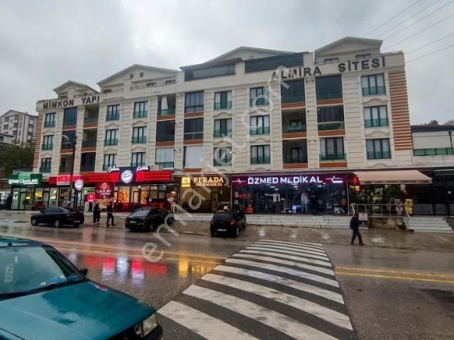 Gündoğdu Boğazova Caddesinde, Kiracılı 2+1 Satılık Daire