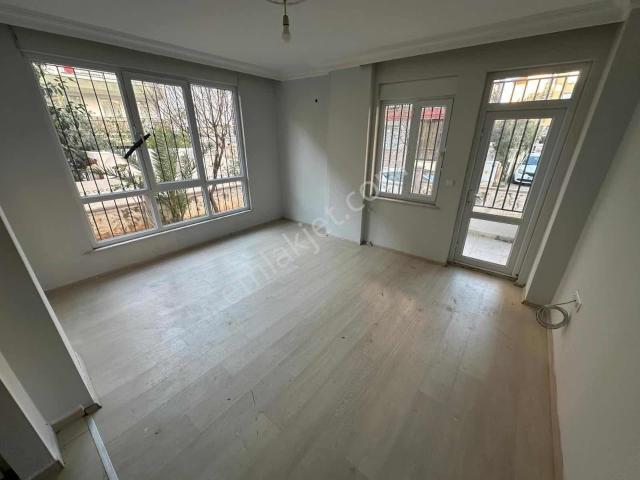 Gündoğdu Mahallesi Satılık 2+1 Y.giriş Daire
