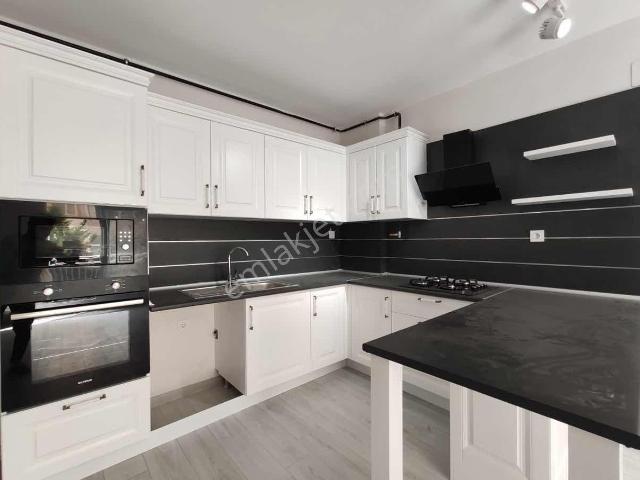 Gündoğdu Okulları Civ 2+1 Ç.banyo Site İçi Kombi Ankastre Lüx