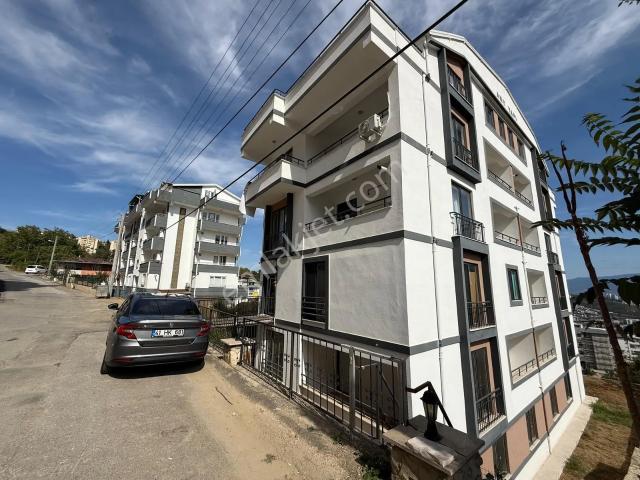 Gündoğdu'da Kiralık 3+1 Bahçe Dubleks