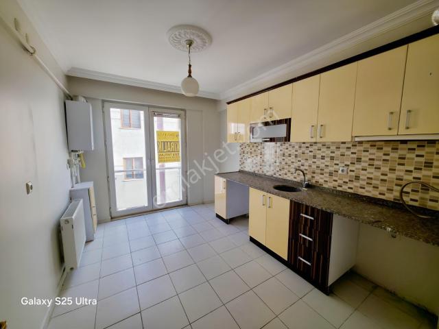 Gündogdu Mah Kiralık 2+1 Temız Boyalı Daire