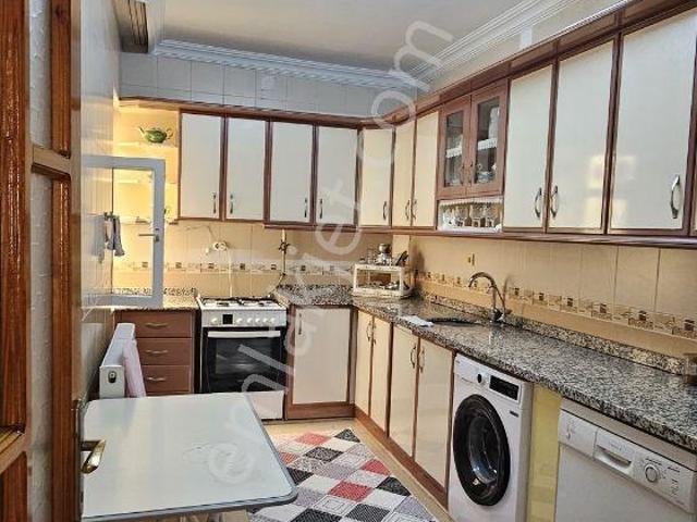 Güneş Mahallesinde 3 Katlı Garazlı 2+1 Müstakil Ev