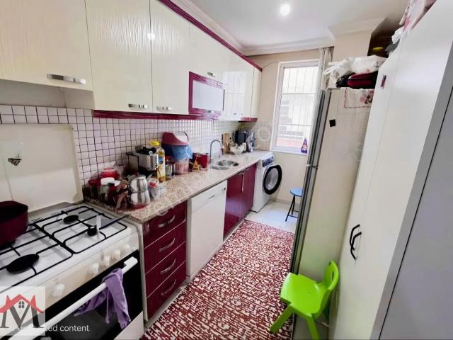 Güneş Mahallesinde Hastaneye Çok Yakın 1+1 60m² Daire