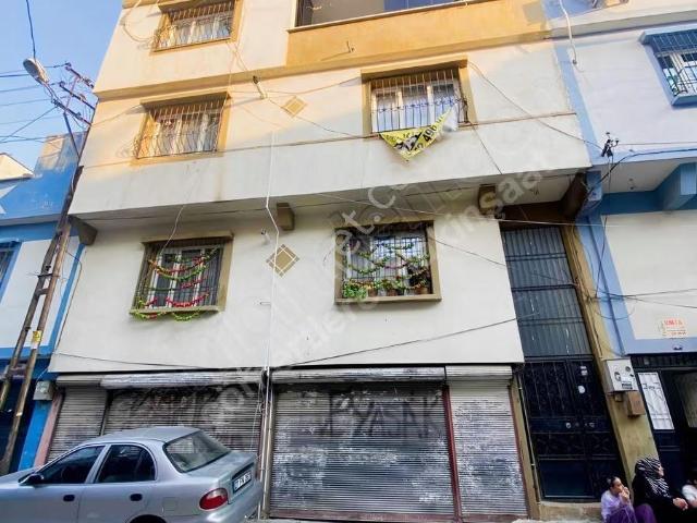 Güneş De 120m 4 Katlı, 3 Oturum,2 Garaj. D. Gazlı, 2+1 Temiz