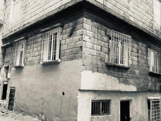 Güneş De 65m 3 Katlı, 2 Şer Odalı, Uygun Köşebaşı Ev