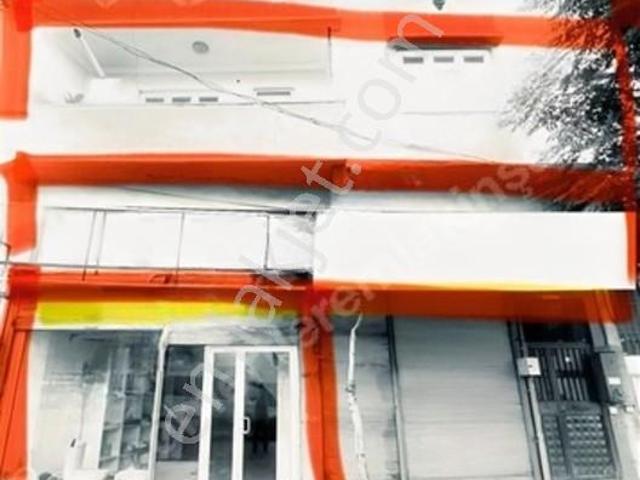 Güneş De 77 Nolu Cadde Üzeri, 110m,2 Ticari Dükkan,3 Daireli Ev