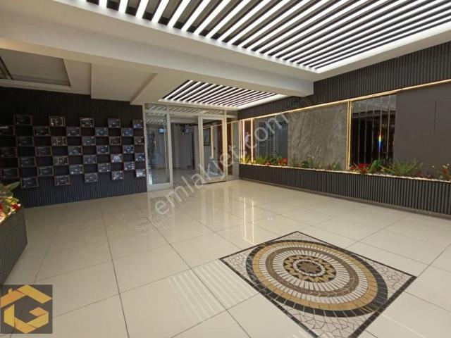 Güneşevler Merkezde 3+1 Satılık Site Dairesi