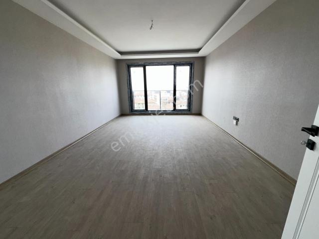 Güneşevler Kocaman Life Sitesinde Sıfır 3+1 | 160 M² | Ön Cephe