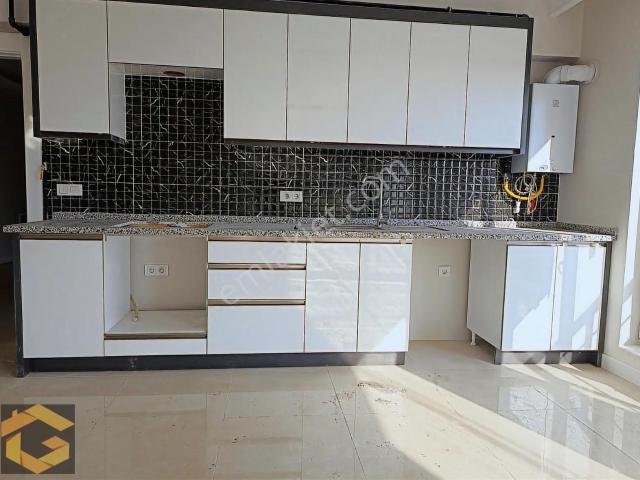 Güneşevler'de Site İçerisinde Ön Cephe 3+1 Satılık Daire