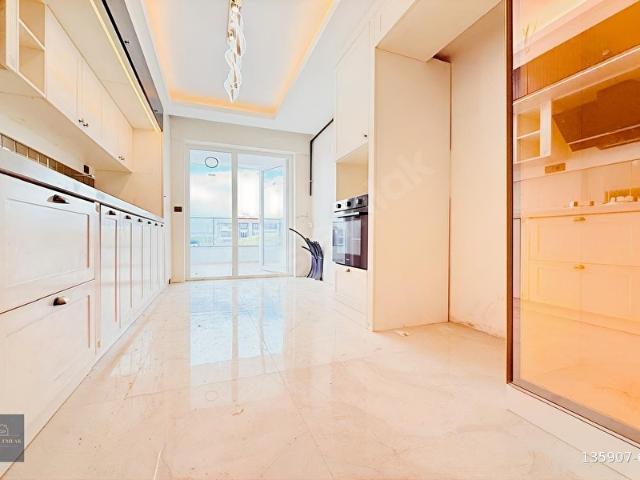 GÜNEŞ EMLAK*MERKEZİ KONUMDA* ULTRA LÜKS 3+1 KATTA SATILIK DAİRE