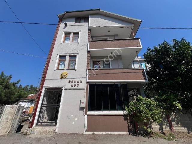 Güneşler'de Satılık Geniş Ve Ferah 3+1 Daire 156 M²