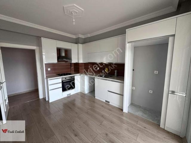 Güneşli Mahallesinde 3+1 Kiralık Daire | Vadi Emlak