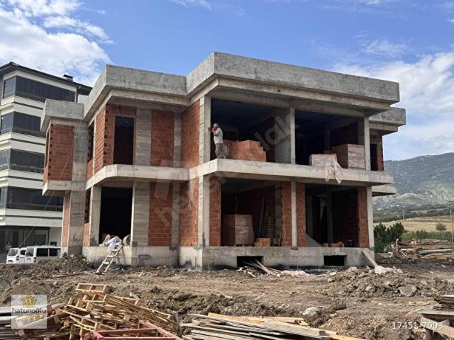 GÜNEŞLİ MEVKİ SATILIK 280 M2 VİLLA HATUNOĞLU GAYRİMENKUL