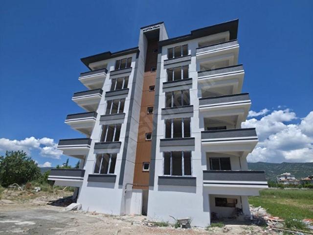 GÜNEŞLİDE ANAHTAR TESLİM ARAKAT 2+1 LÜKS SATILIK DAİRELER