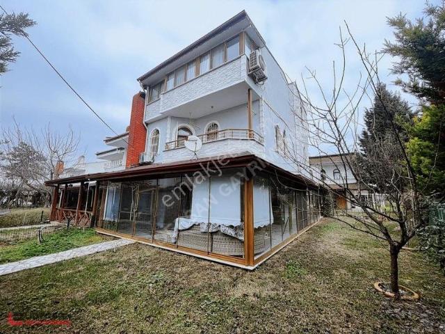 Güneş Tatil Sitesii, Yapılı 3 Katlı 4+2 araç Takaslı