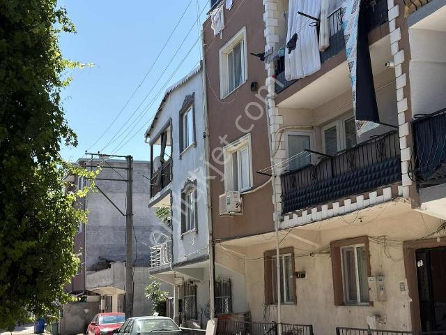 Güneştepe Mahallesinde Satılık Giriş Kat Daire 2+1