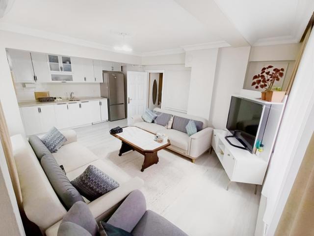 Güney Cephe Çift Balkonlu 100m2 Arakat 2+1 Satılık Daire