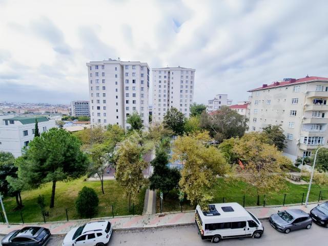 Güney Cephe, Parka Bakan, 3. Kat Ankastreli 2+1 Kiralık Daire