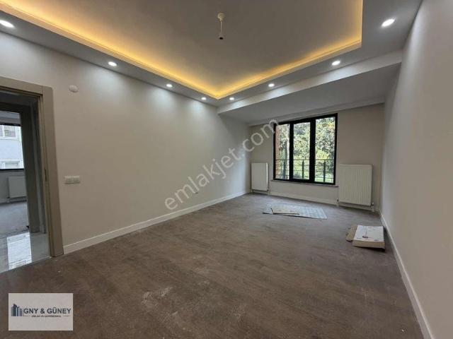 Güney Emlak'tan Merkezefendi Mah. 2+1 70 M2 Kiralık Daıre