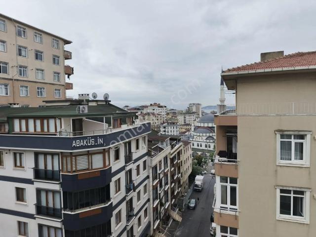 Güneyden Teraslı Asansörlü Köşe Başı 2+1.80m2 Daire
