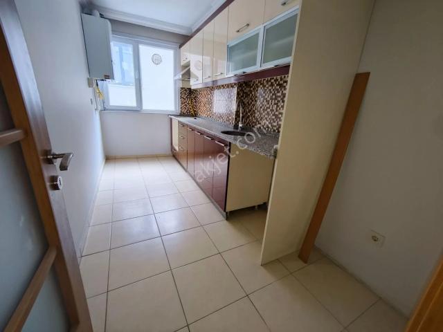 Güneyden Boş Hemen Taşın 2+1.85m2 Ara Kat Daire