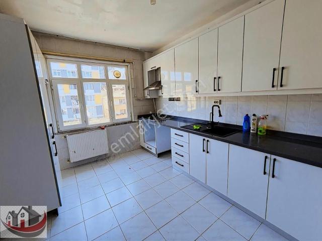 Güneyden Deniz Ve Adalar Manzaralı 3+1.130m2 Asansörlü Daire