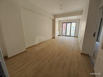 GÜNEYDEN KARANLIK ODASIZ AYRI MUTFAKLI BALKONLU 2+1.85M2