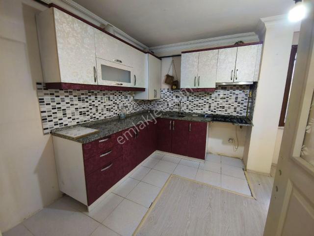 Güneyden Metroya 10 Dakika Yürüme 1+1.65m2 Ayrı Mutfaklı Daire