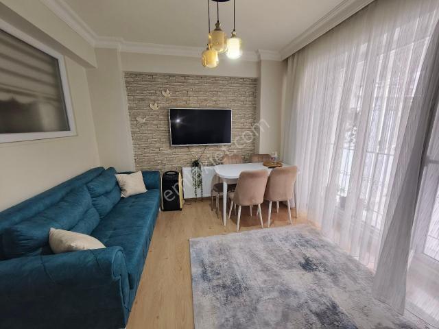 Güneyden Metroya 10 Dakika Kot 1.2+1.70m2 Ayrı Mutfaklı Daire