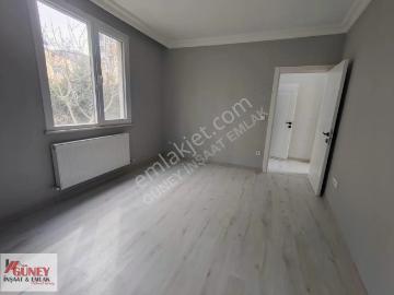 Güneyden Metroya 5 Dakika Yürüme 2+1.85m2 Ara Kat Daire